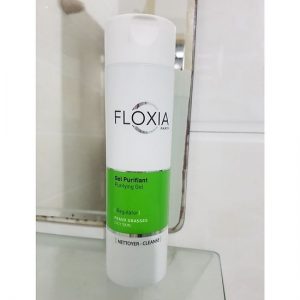 Sữa rửa mặt cho da dầu mụn floxia 1